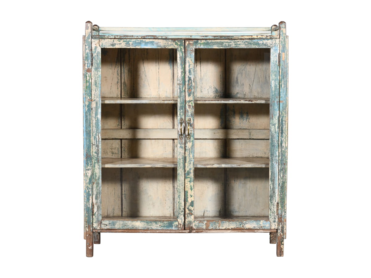 Showcase patina