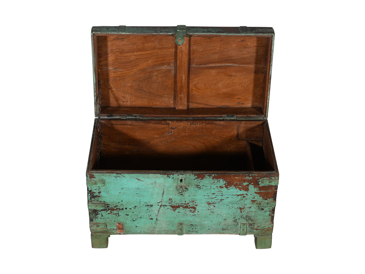 Treasure chest green